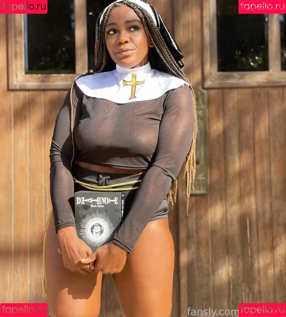 Tilaxoxo Onlyfans Photo Gallery 