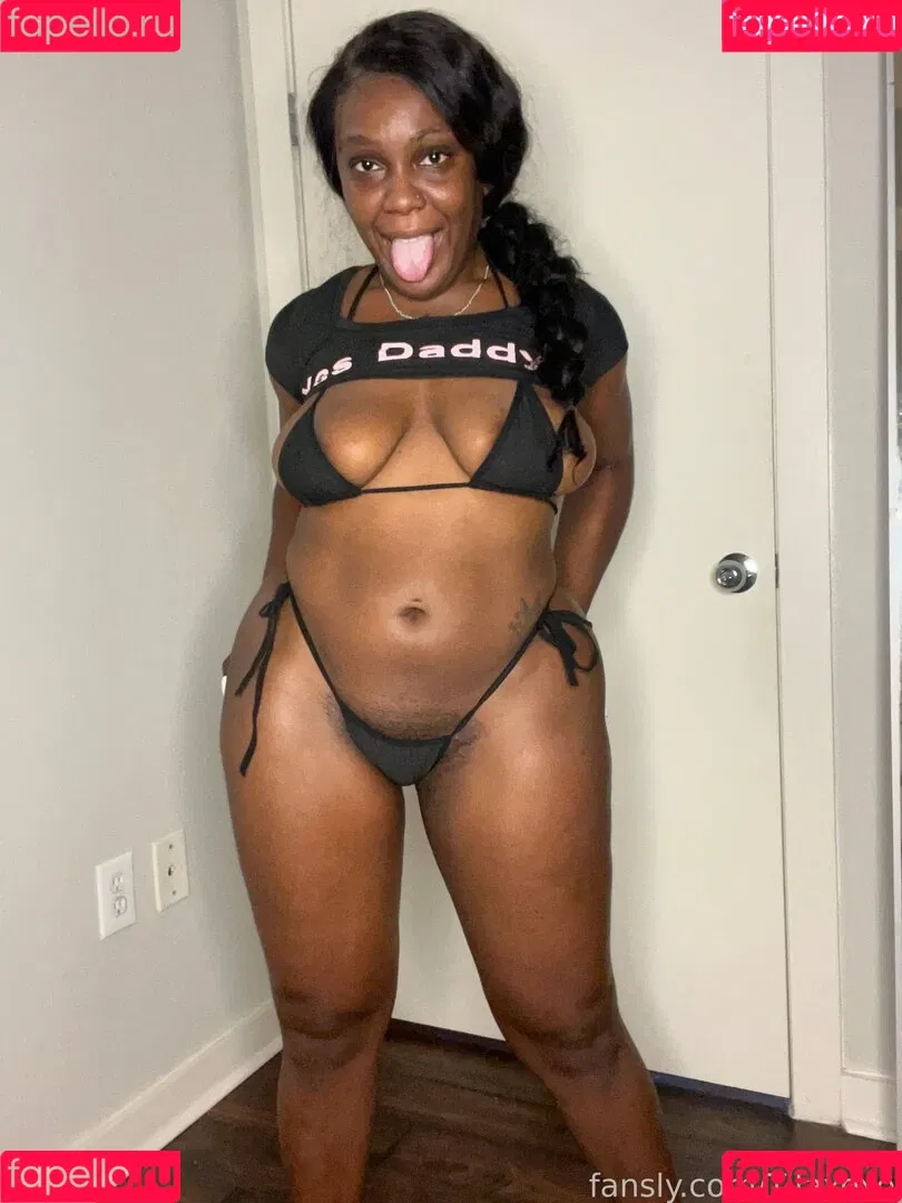 Tilaxoxo Onlyfans Photo Gallery 