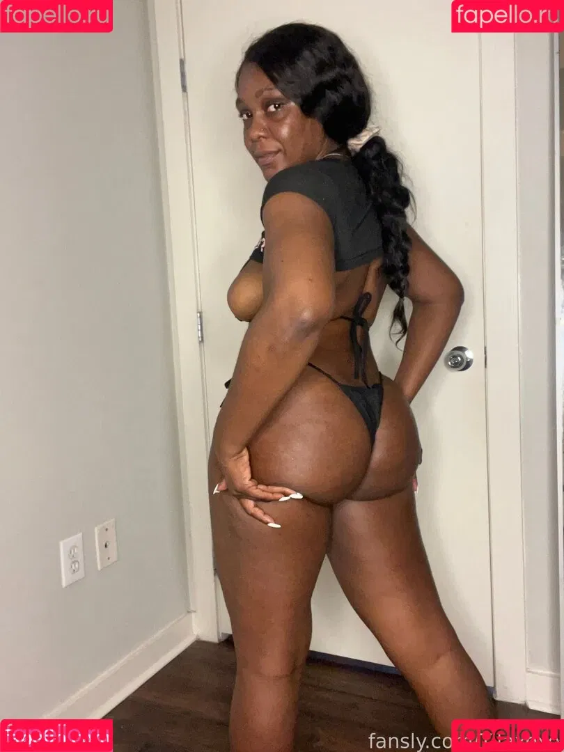Tilaxoxo Onlyfans Photo Gallery 