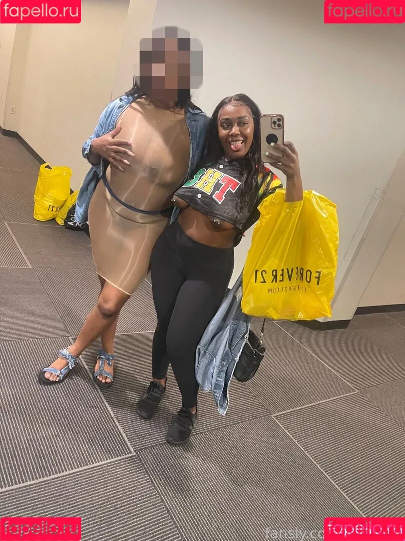 Tilaxoxo Onlyfans Photo Gallery 