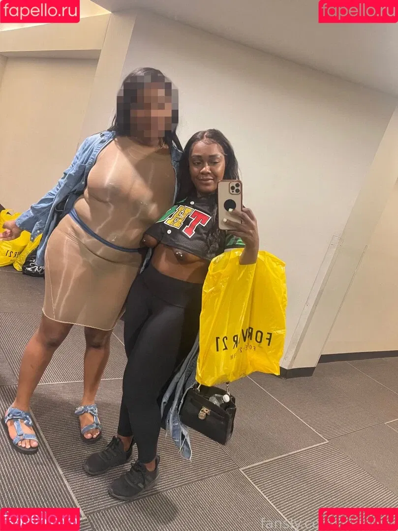 Tilaxoxo Onlyfans Photo Gallery 
