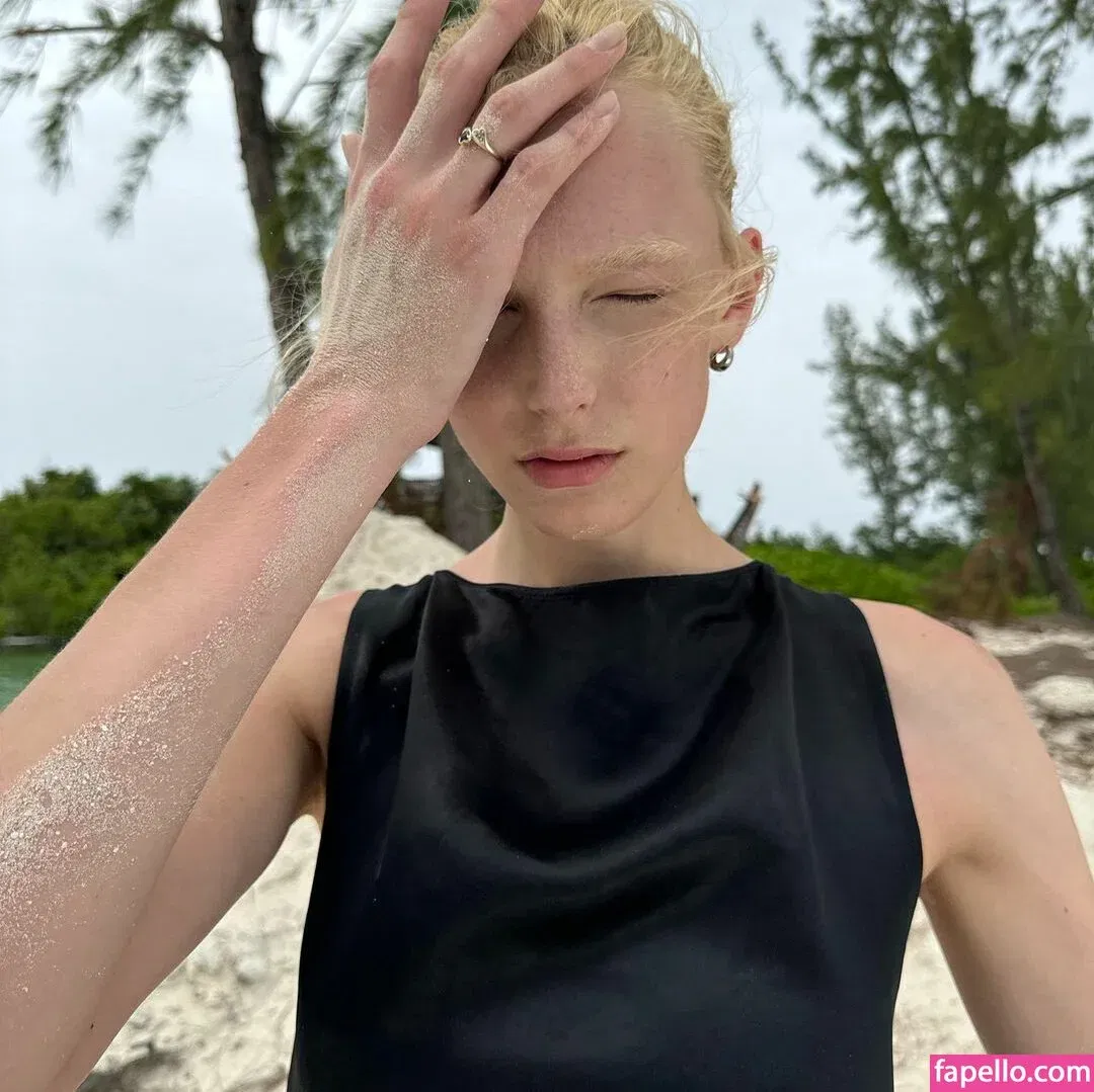 Alex Consani Onlyfans Photo Gallery 