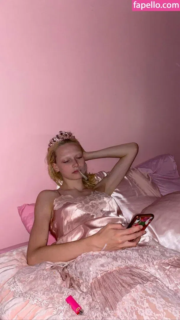 Alex Consani Onlyfans Photo Gallery 