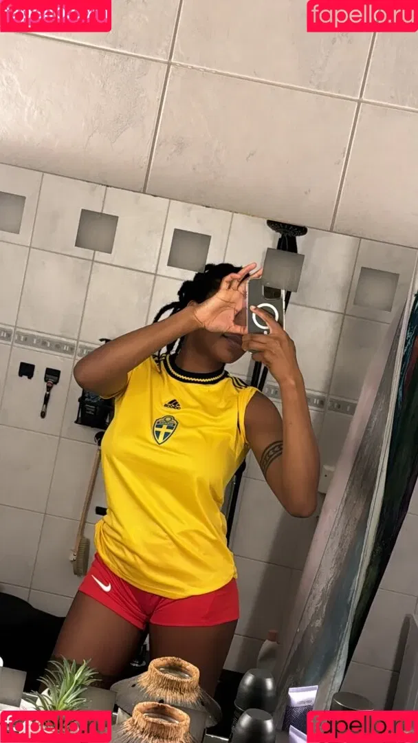 a.desuwa__ Onlyfans Photo Gallery 