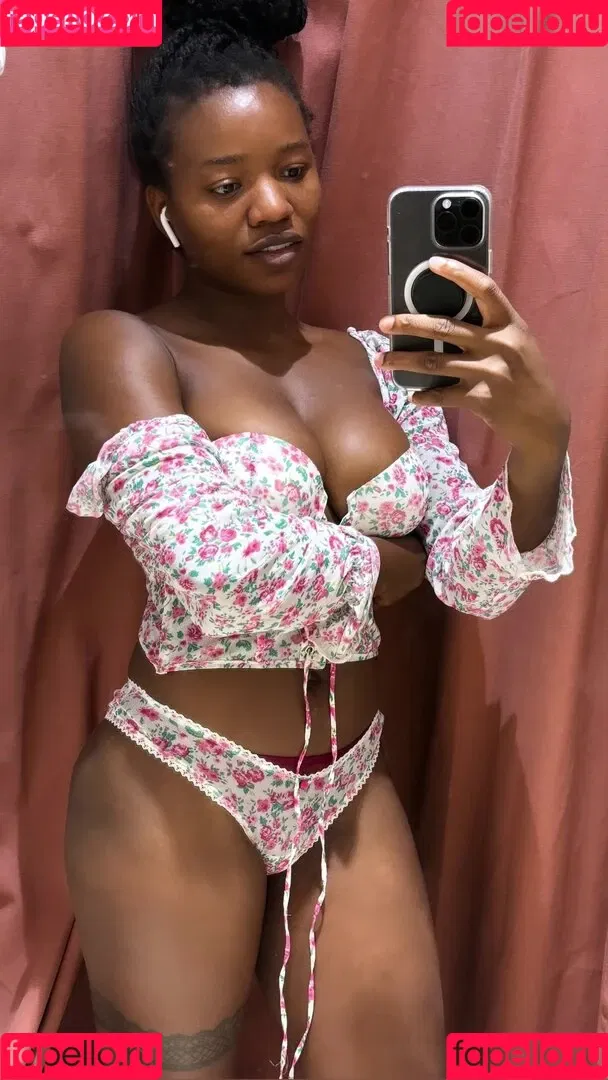 a.desuwa__ Onlyfans Photo Gallery 