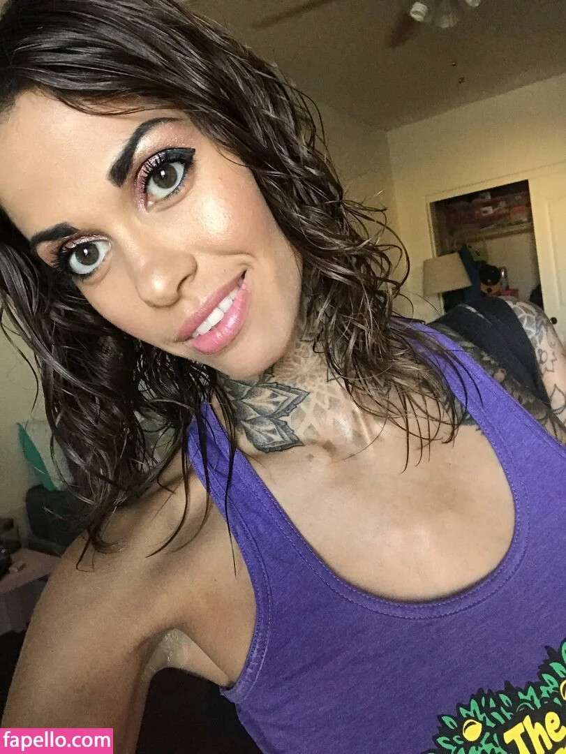 Aili Xposed Onlyfans Photo Gallery 