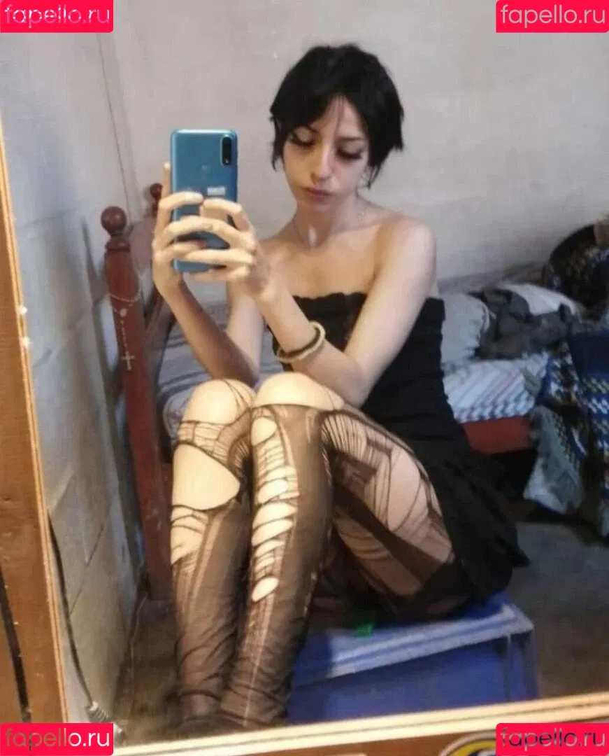 Aboutsoffy Onlyfans Photo Gallery 