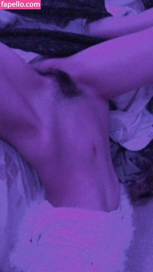 Aboutsoffy Onlyfans Photo Gallery 