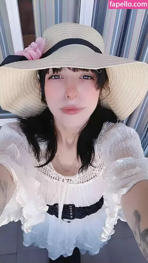 Aboutsoffy Onlyfans Photo Gallery 