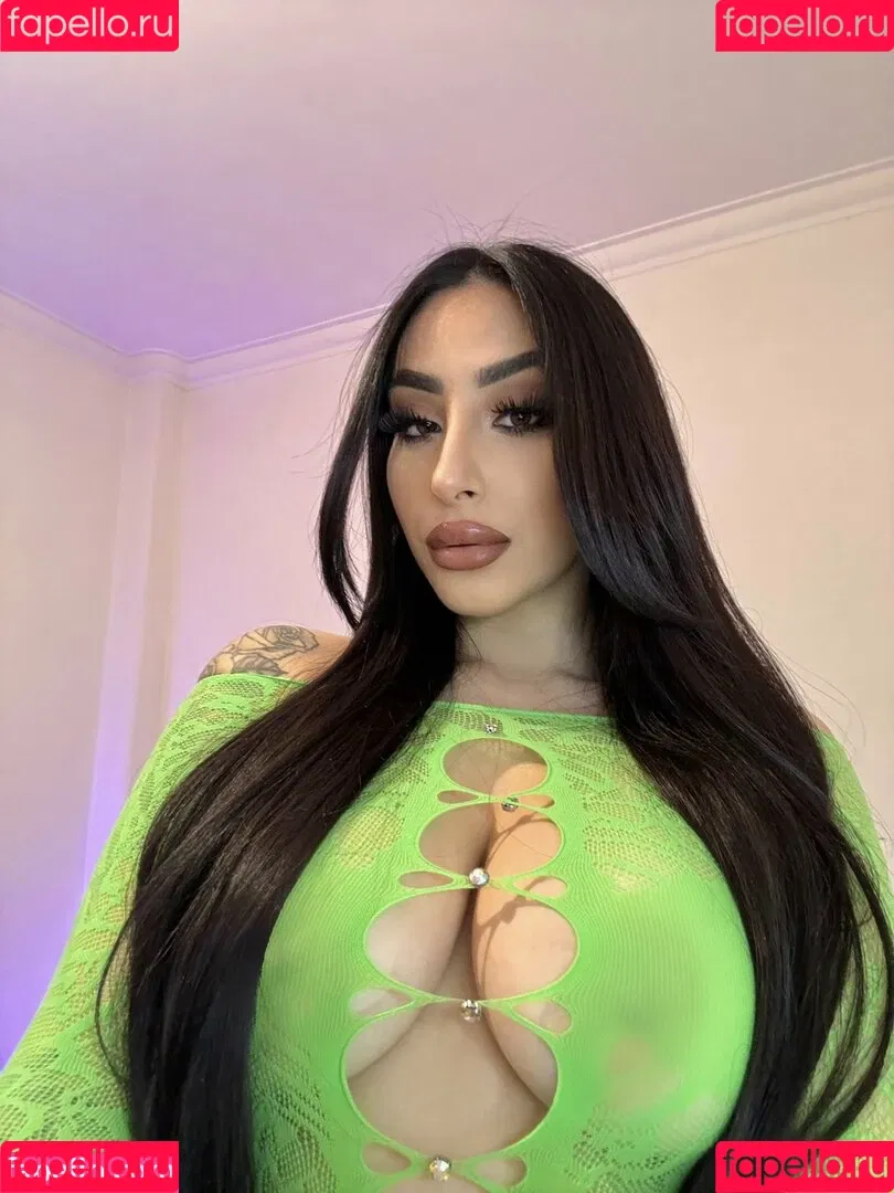 inescatarina Onlyfans Photo Gallery 