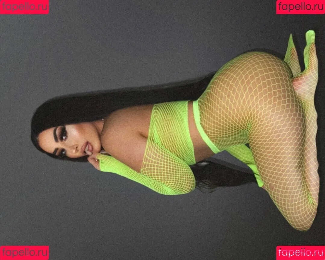 inescatarina Onlyfans Photo Gallery 