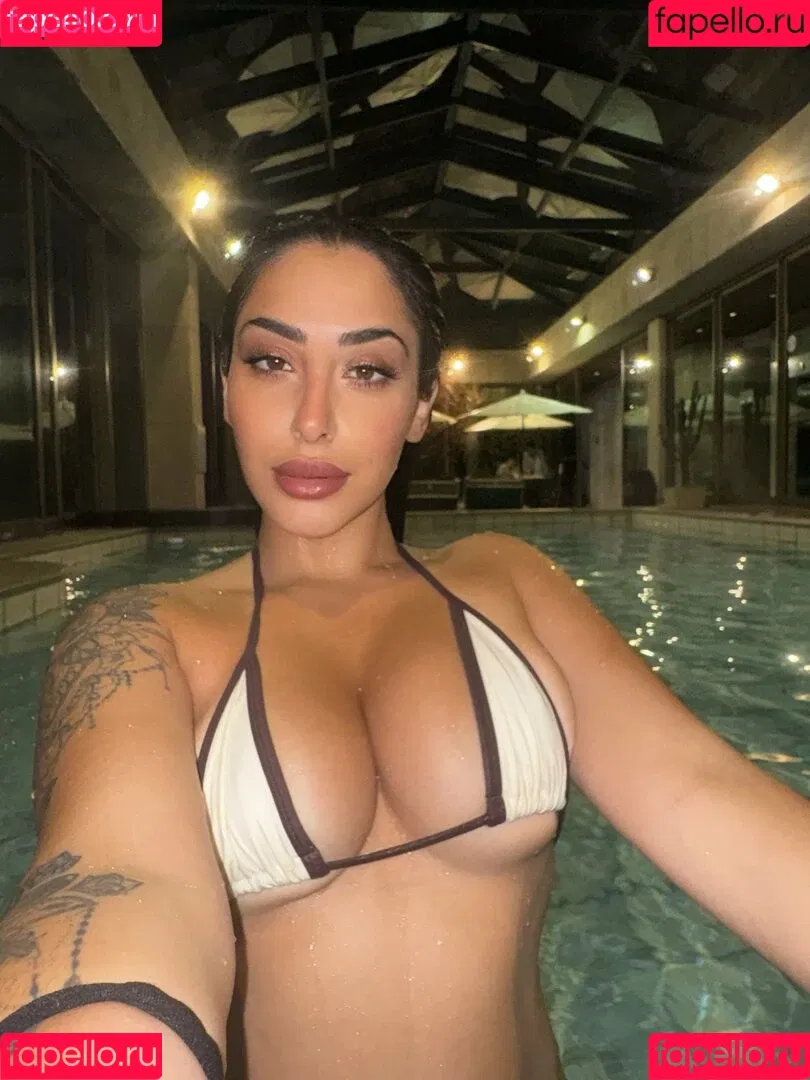 inescatarina Onlyfans Photo Gallery 