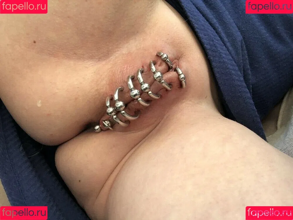 2iris Onlyfans Photo Gallery 