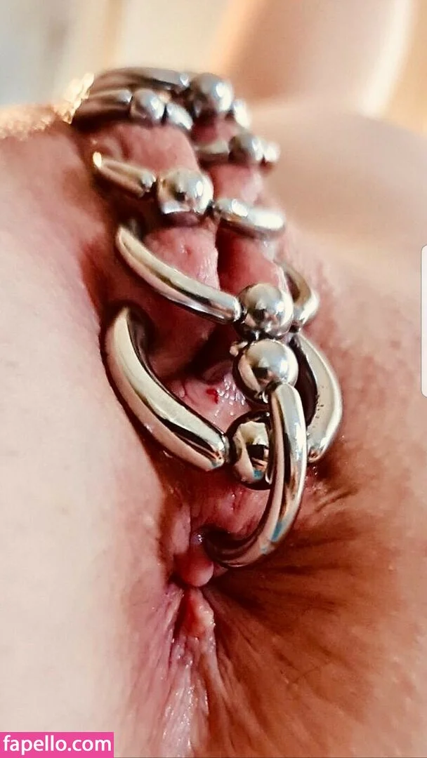 2iris Nude Onlyfans Photo 31