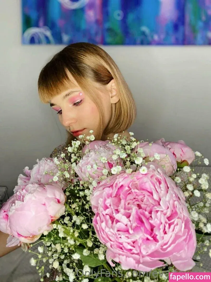 eva.foxxxy Onlyfans Photo Gallery 