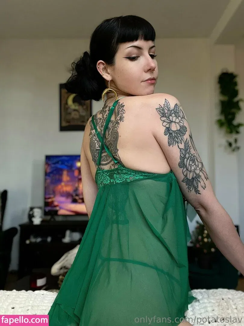 potatoslav Onlyfans Photo Gallery 