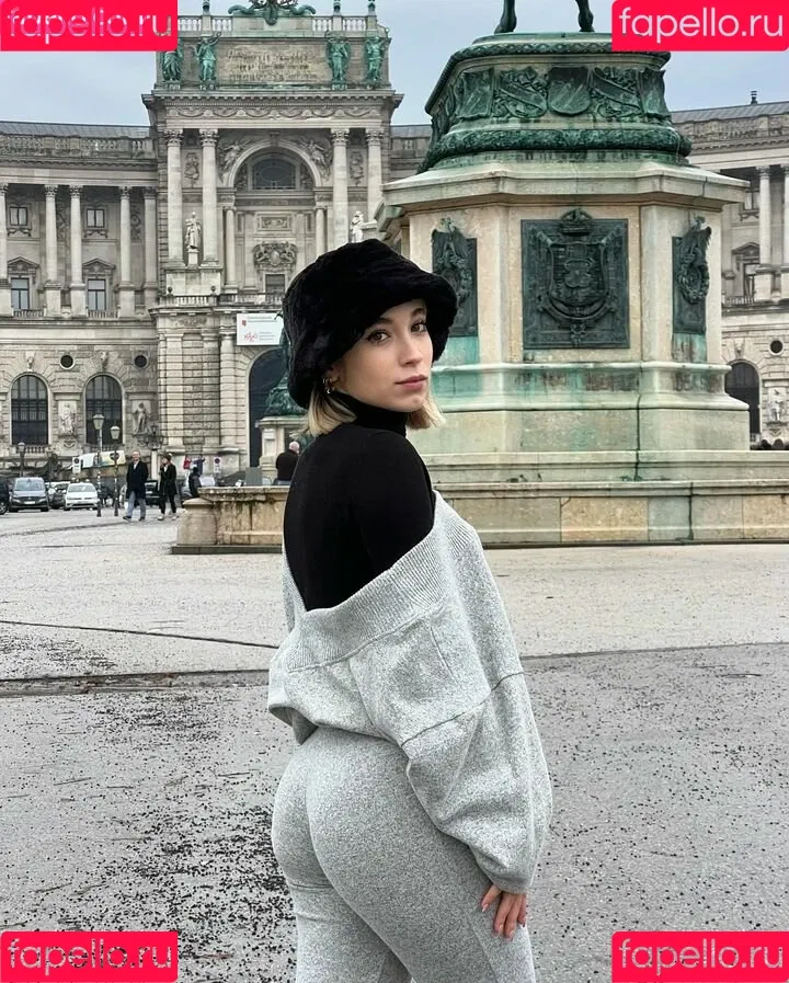 rebecastones Onlyfans Photo Gallery 