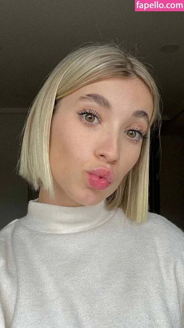 rebecastones Onlyfans Photo Gallery 