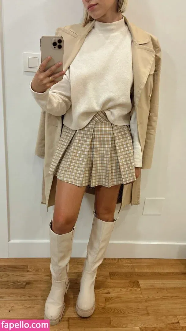 rebecastones Onlyfans Photo Gallery 