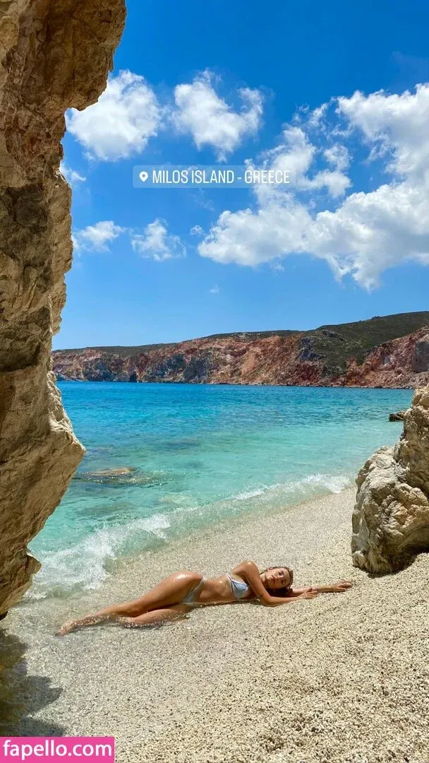 rebecastones Onlyfans Photo Gallery 