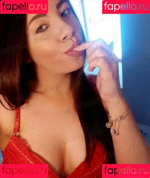 vivi2416 Onlyfans Photo Gallery 