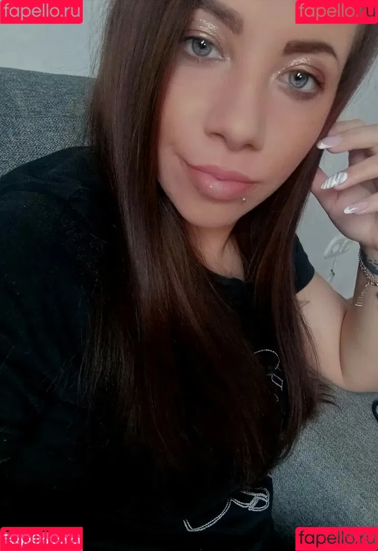 vivi2416 Onlyfans Photo Gallery 