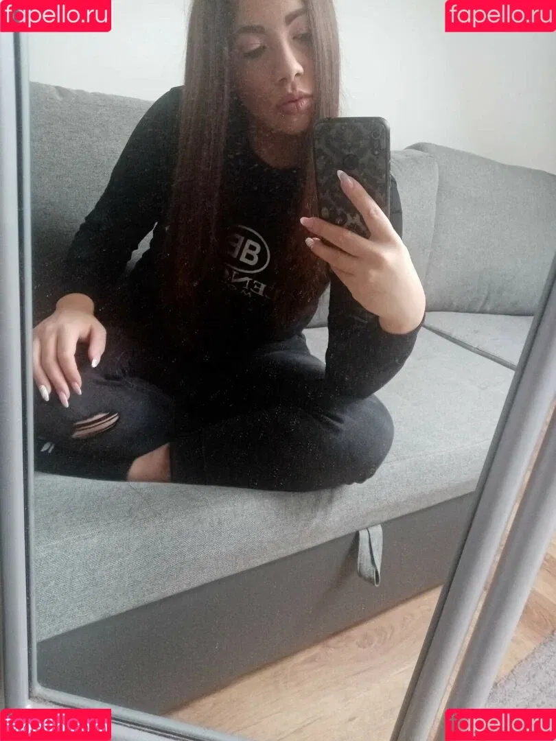 vivi2416 Onlyfans Photo Gallery 