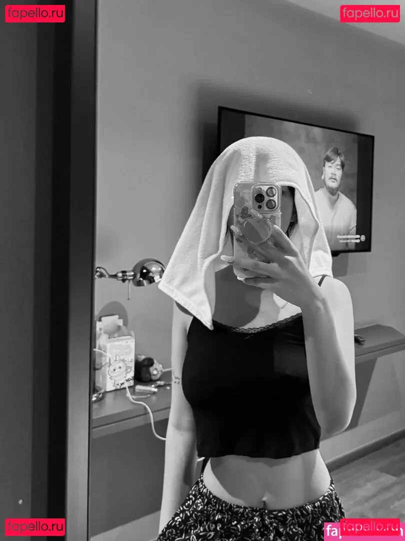 vivi2416 Onlyfans Photo Gallery 