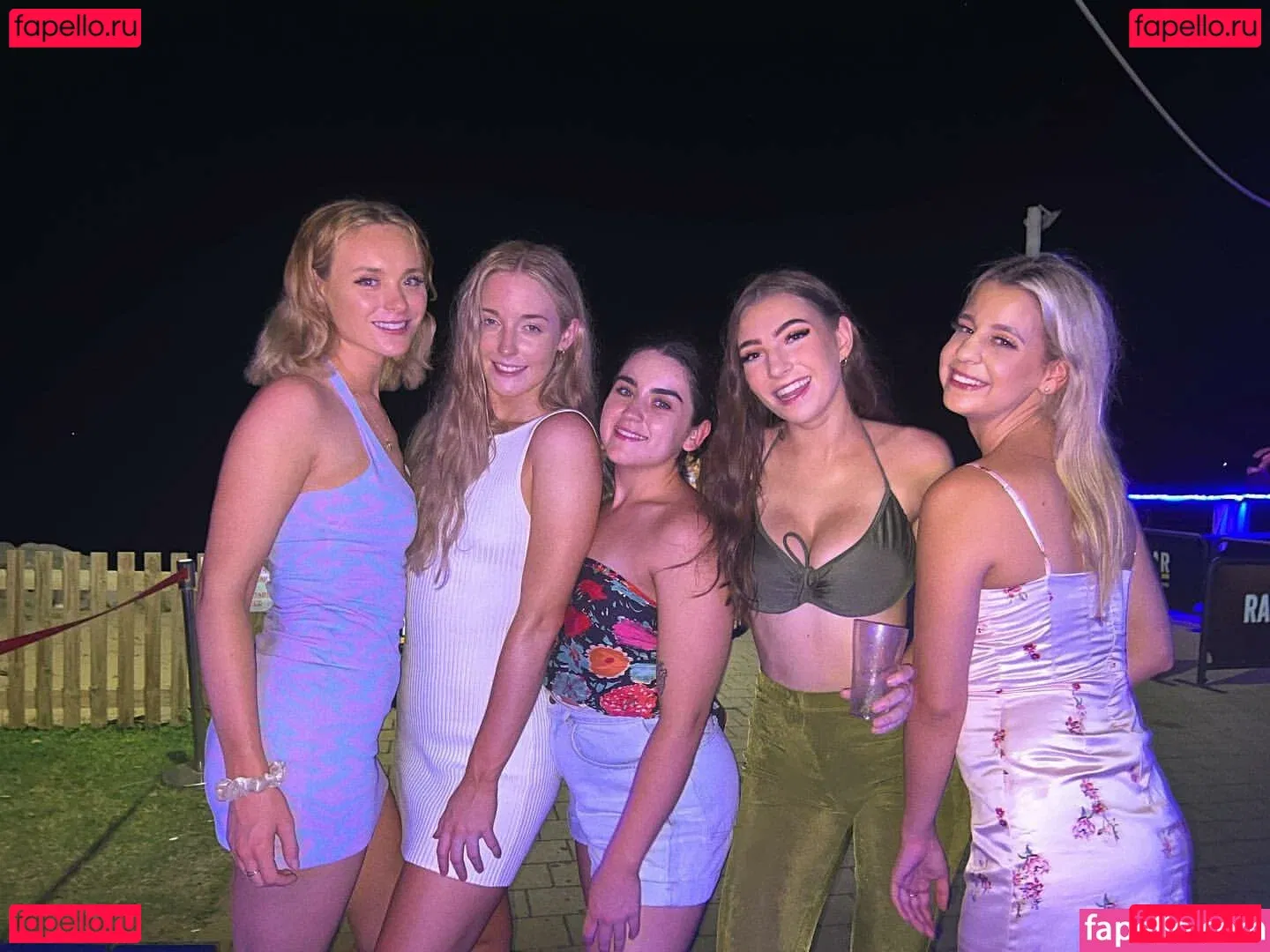 moremolly Onlyfans Photo Gallery 