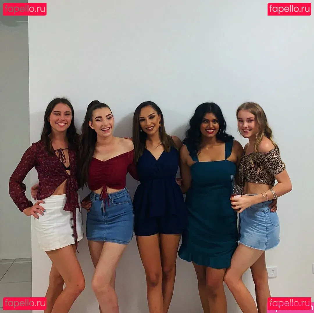 moremolly Onlyfans Photo Gallery 