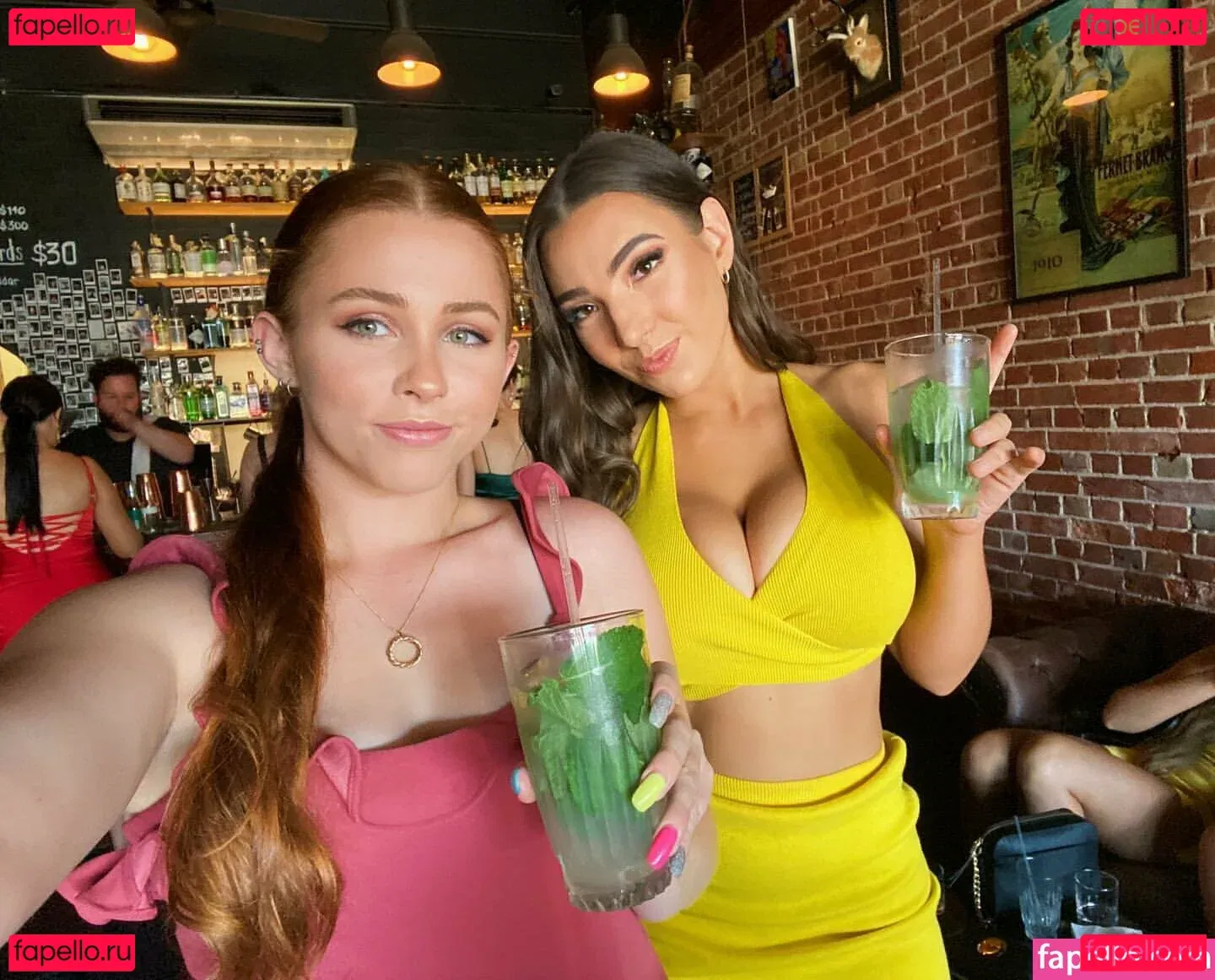 moremolly Onlyfans Photo Gallery 