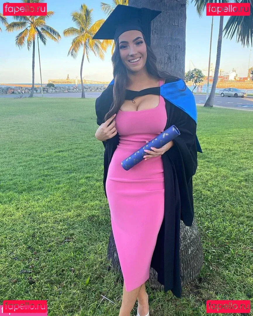 moremolly Onlyfans Photo Gallery 