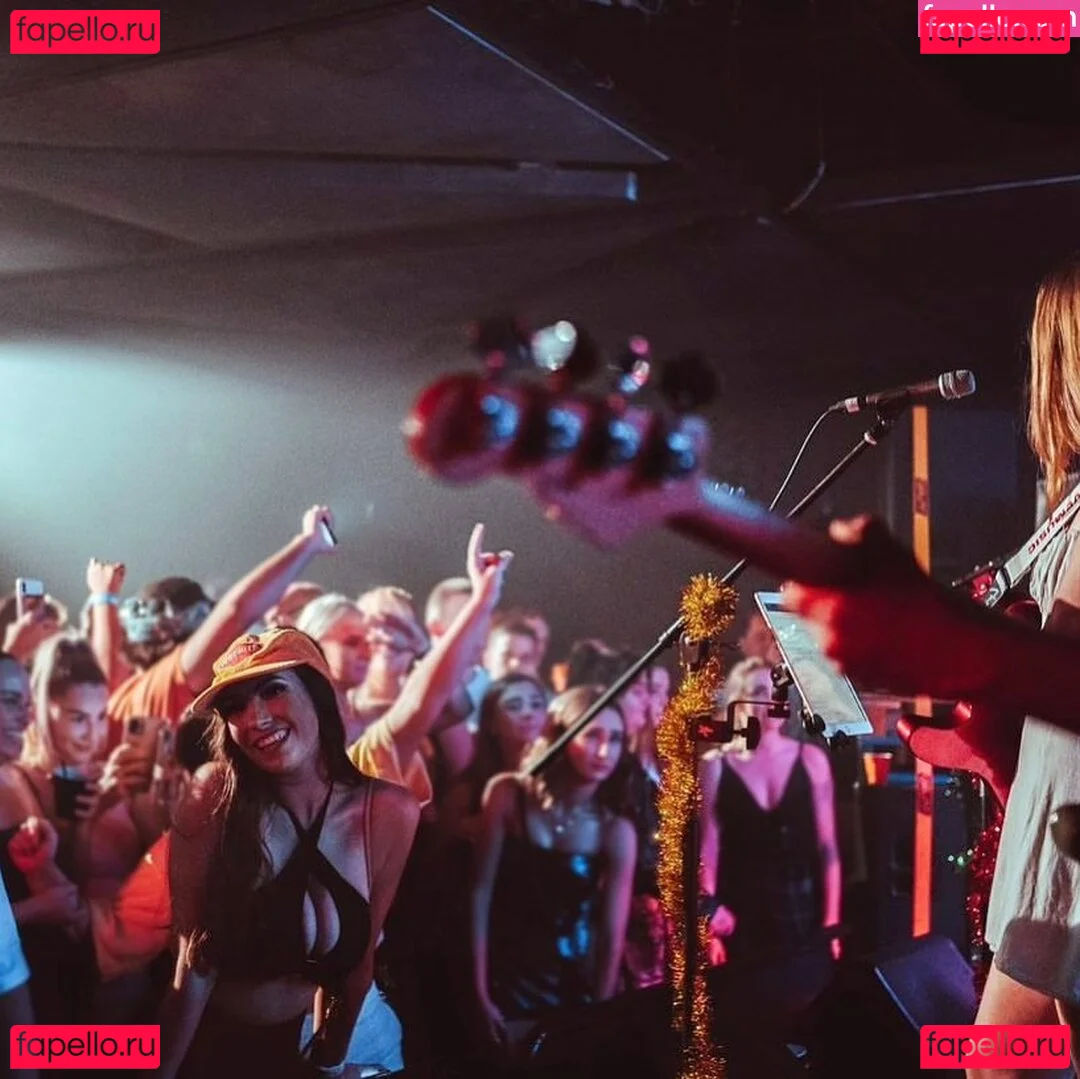 moremolly Onlyfans Photo Gallery 