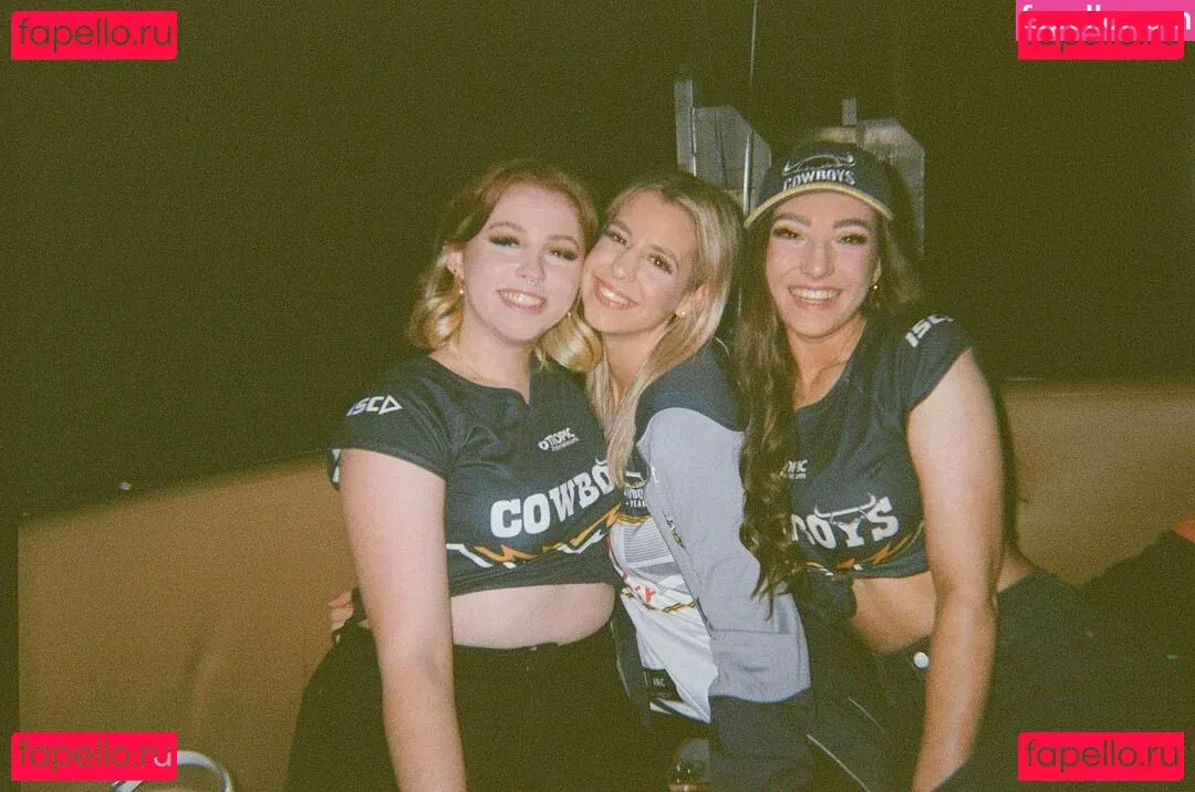 moremolly Onlyfans Photo Gallery 