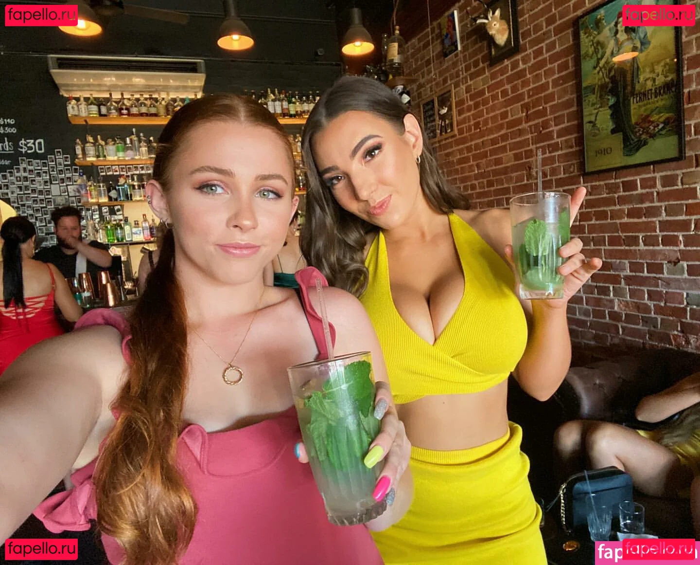 moremolly Onlyfans Photo Gallery 