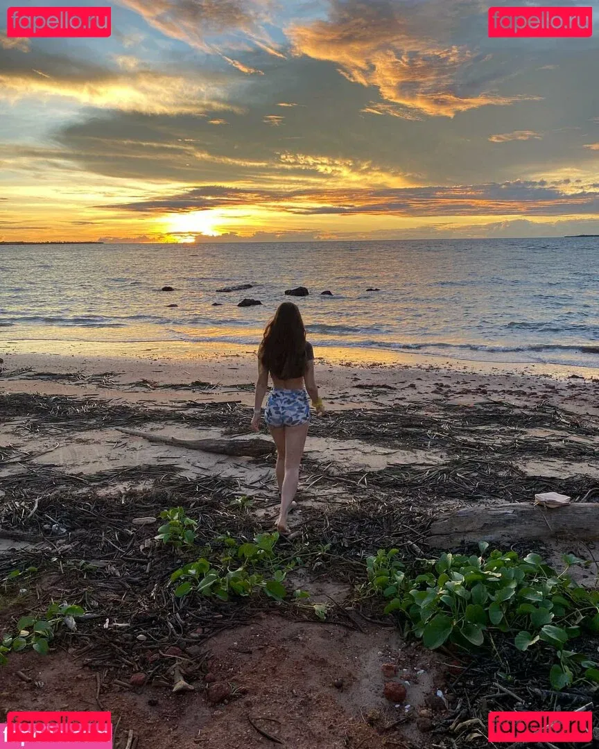 moremolly Onlyfans Photo Gallery 