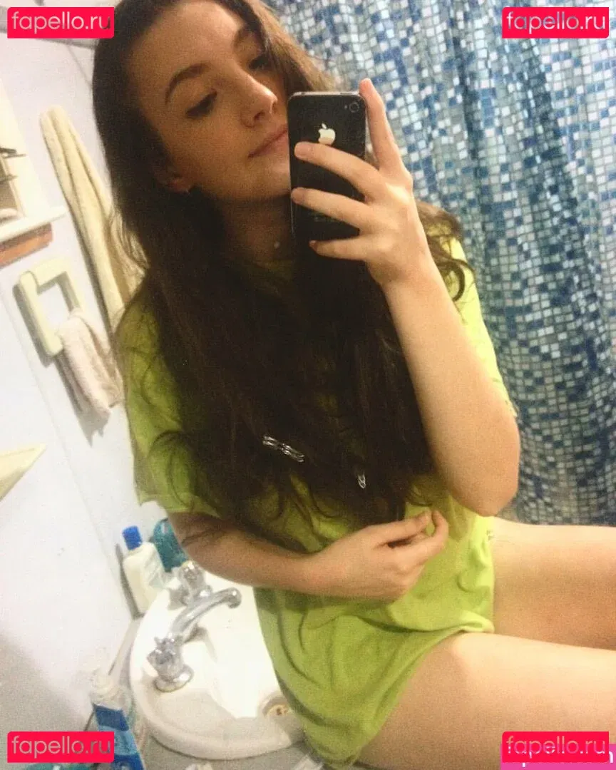 moremolly Onlyfans Photo Gallery 