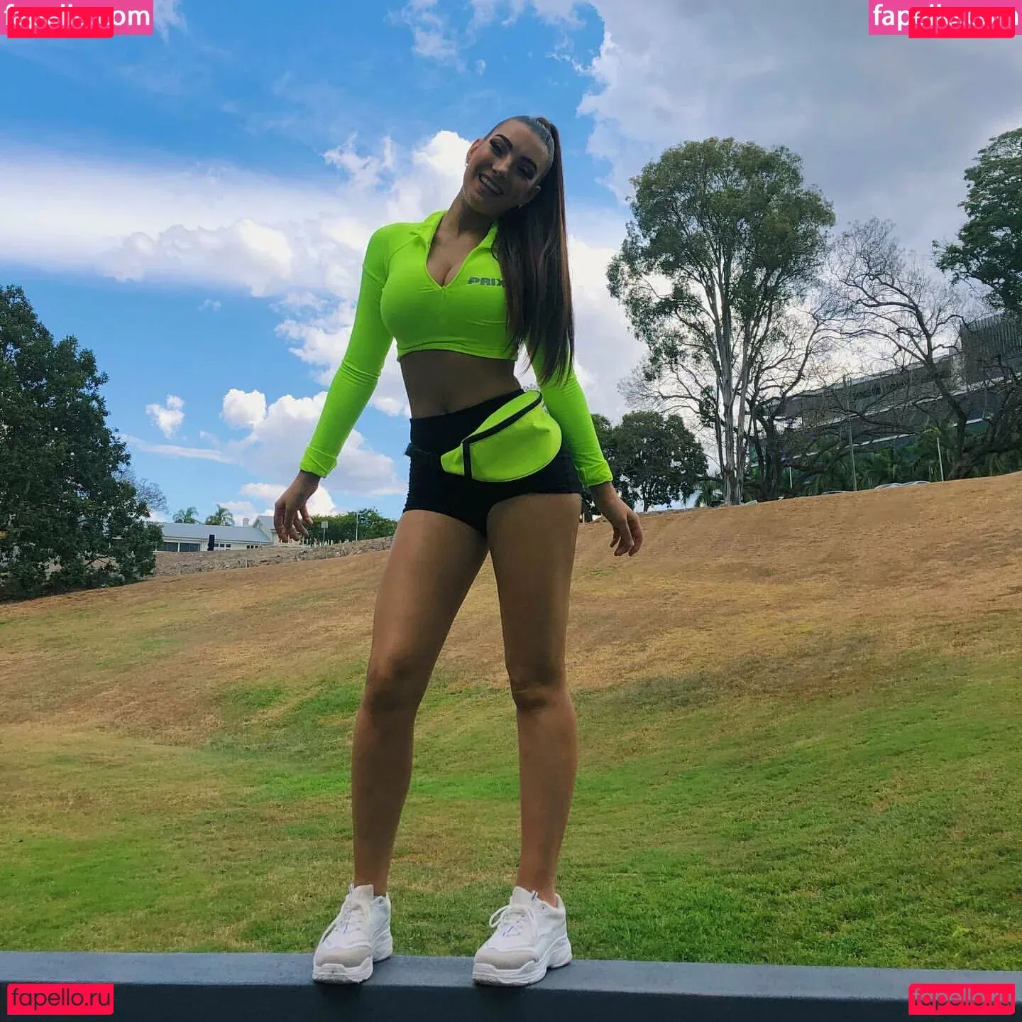 moremolly Onlyfans Photo Gallery 