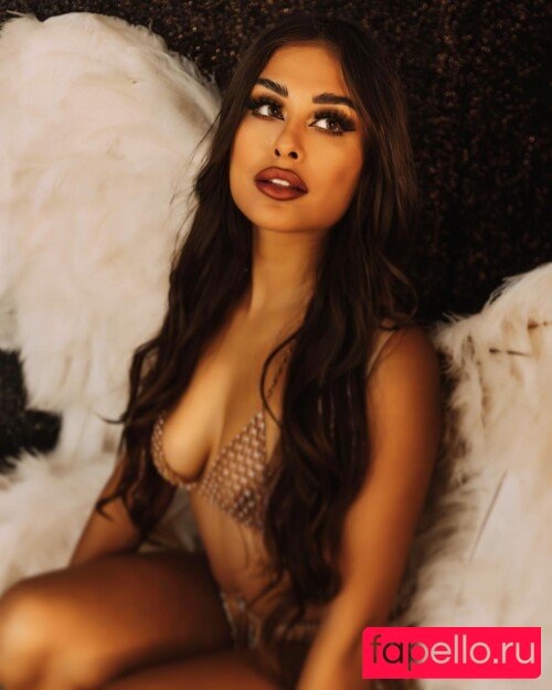 Yarabith Bolivar Nude Onlyfans Photo 27