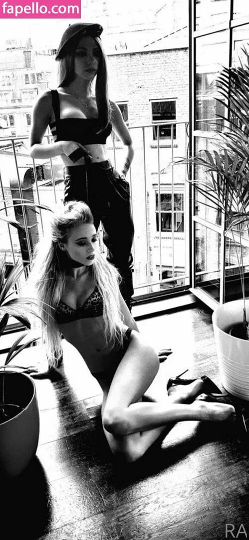 rileyannemodel Onlyfans Photo Gallery 