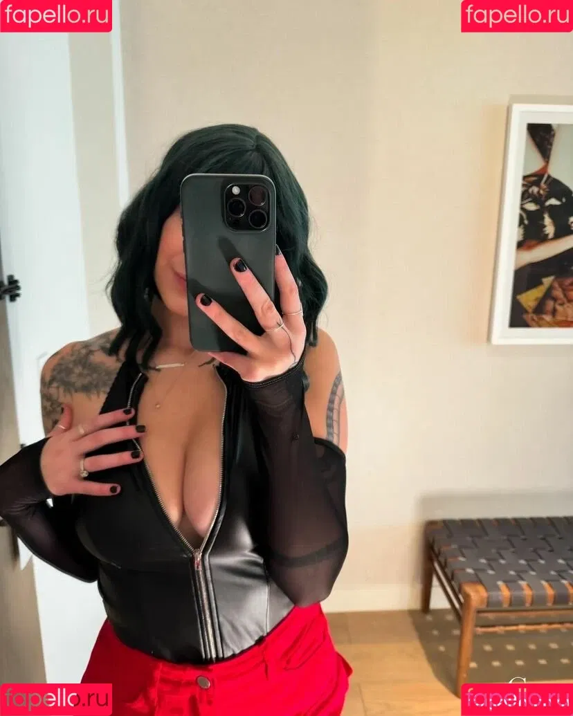 Grey Desire Onlyfans Photo Gallery 