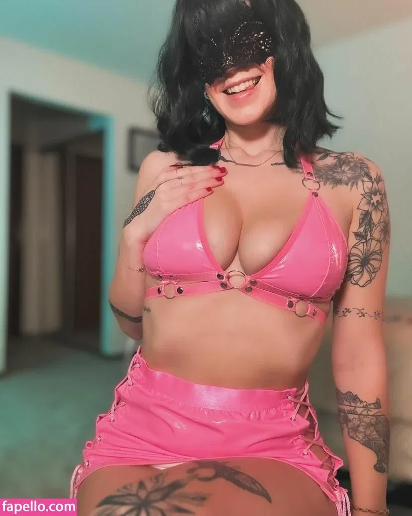 Grey Desire Onlyfans Photo Gallery 