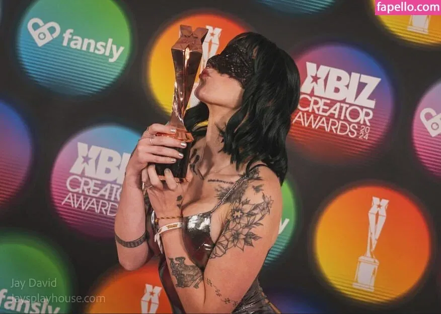 Grey Desire Onlyfans Photo Gallery 