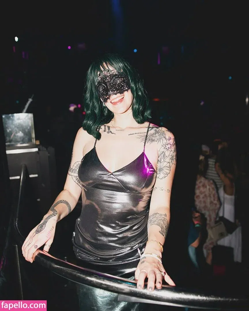 Grey Desire Onlyfans Photo Gallery 