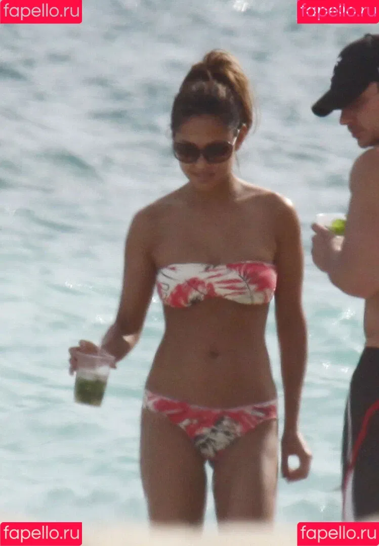 Vanessa Minnillo Onlyfans Photo Gallery 