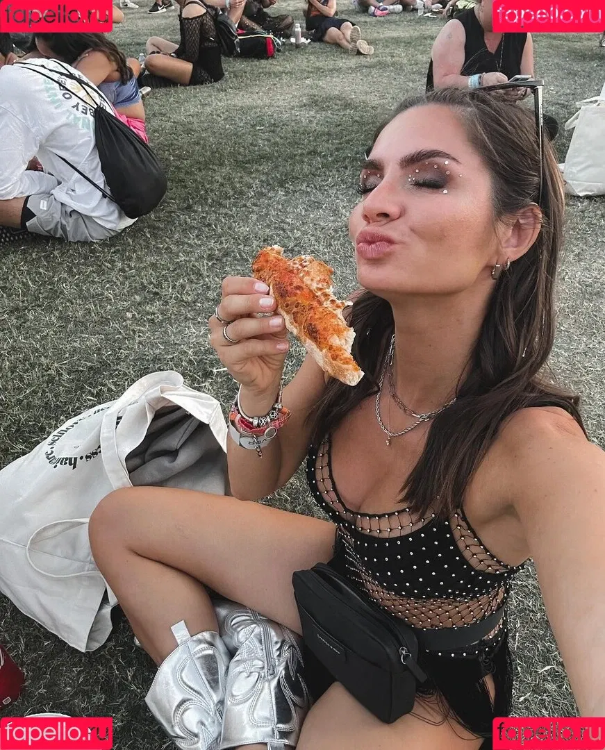 Michele de Roos Onlyfans Photo Gallery 