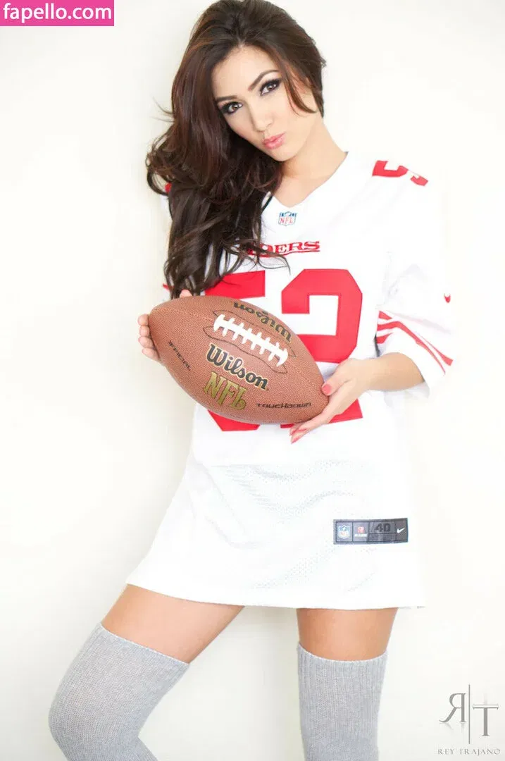 Misa Campo Onlyfans Photo Gallery 