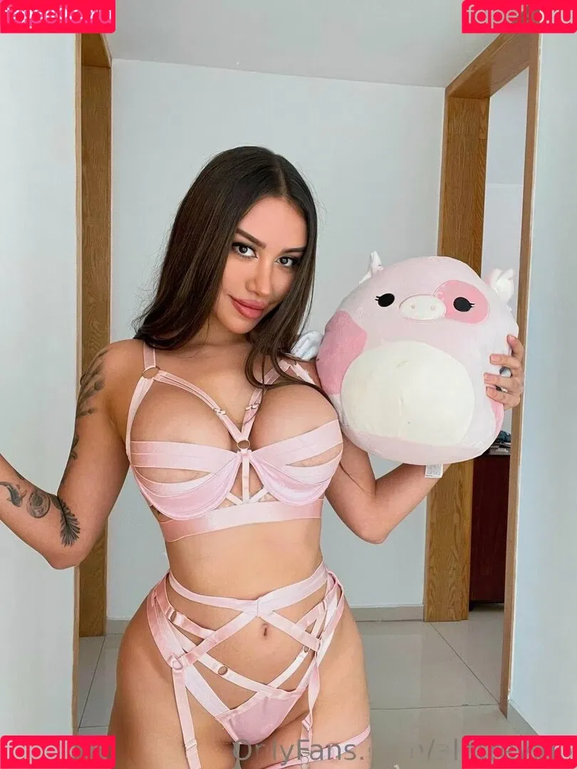 Aletrevino Onlyfans Photo Gallery 
