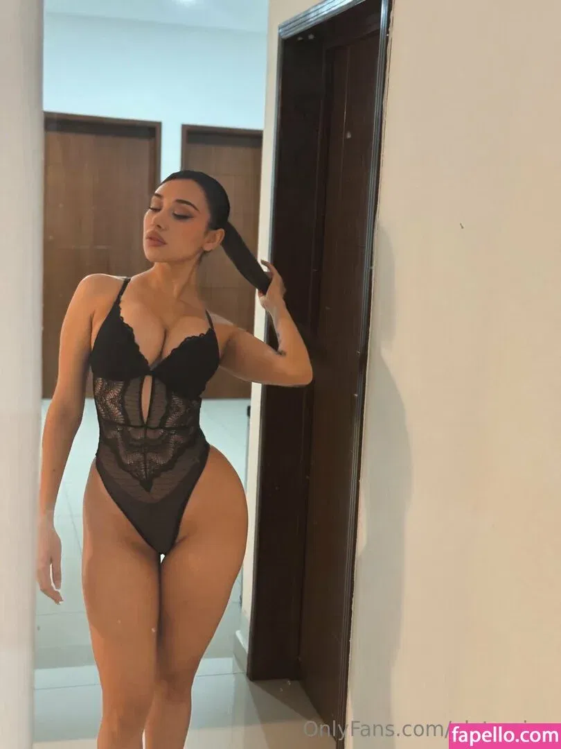 Aletrevino Onlyfans Photo Gallery 