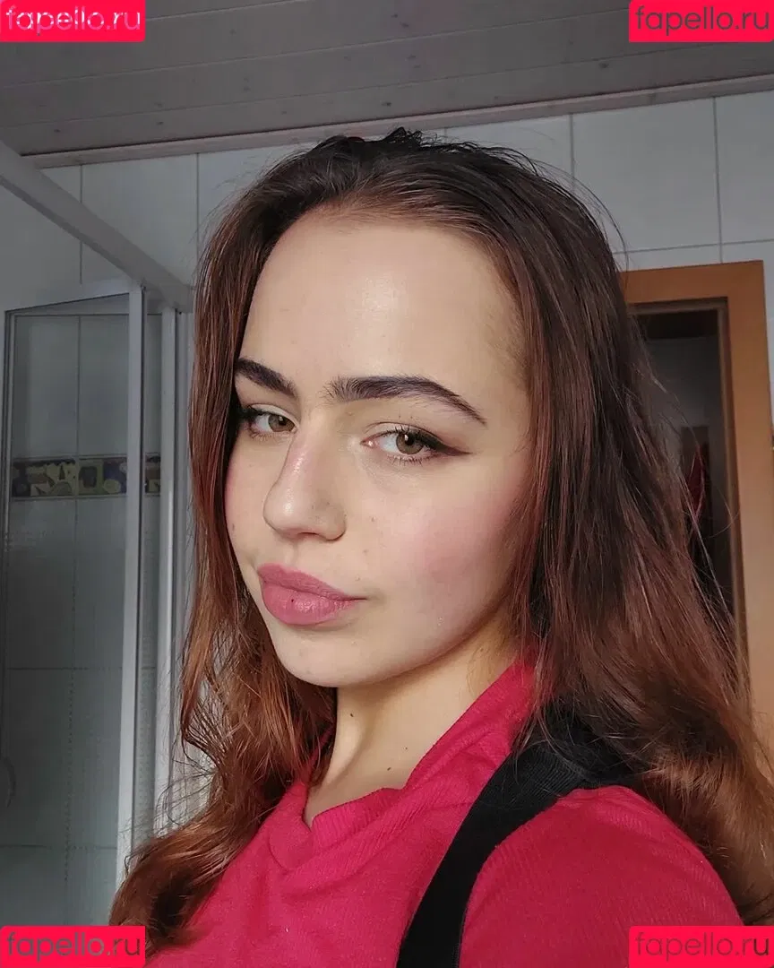 Lera Reyna Onlyfans Photo Gallery 